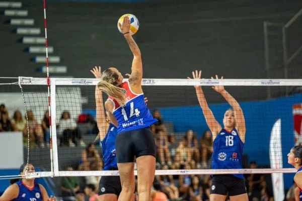 women volleyball match